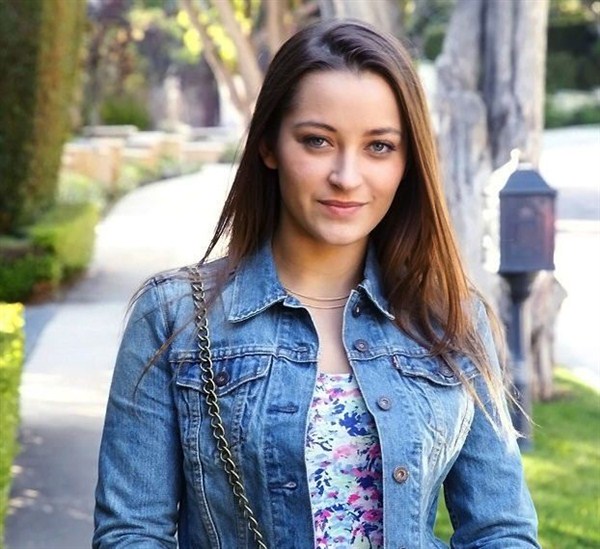 Dani Daniels, Karina White