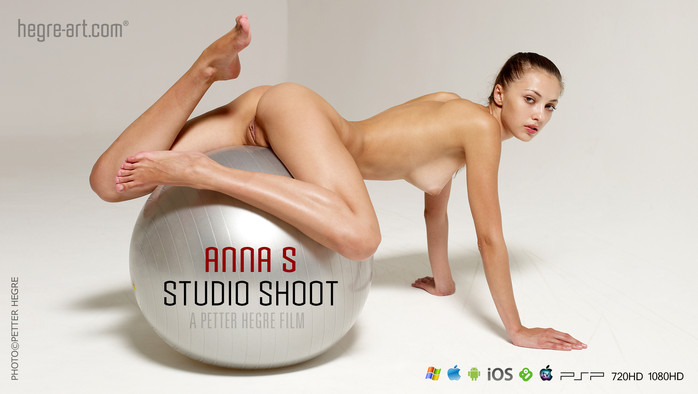2012-10-02 - Anna S. - Studio Shoot